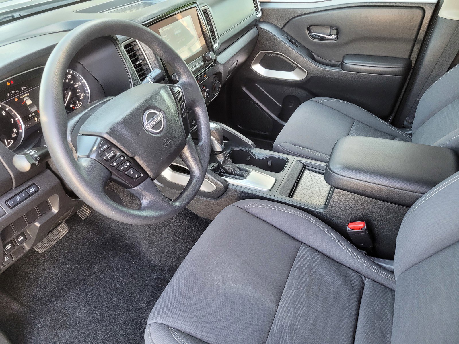 2023 Nissan Frontier SV photo 14