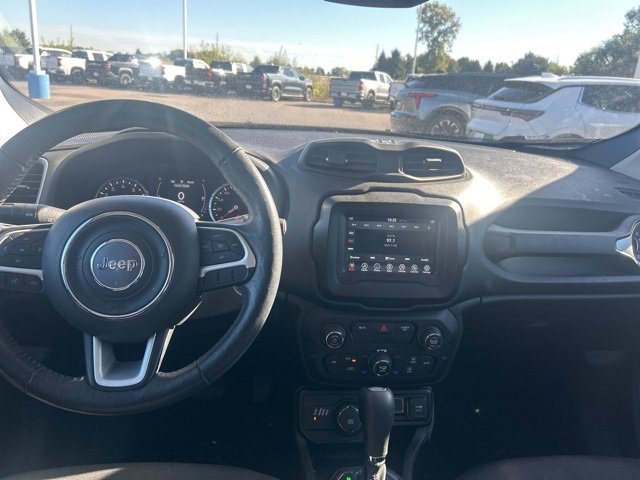 2020 Jeep Renegade Latitude photo 10