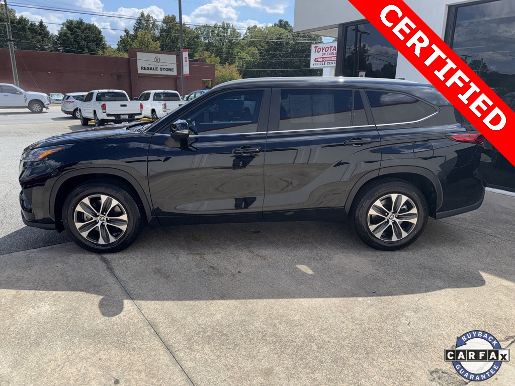 2023 Toyota Highlander XLE photo 9