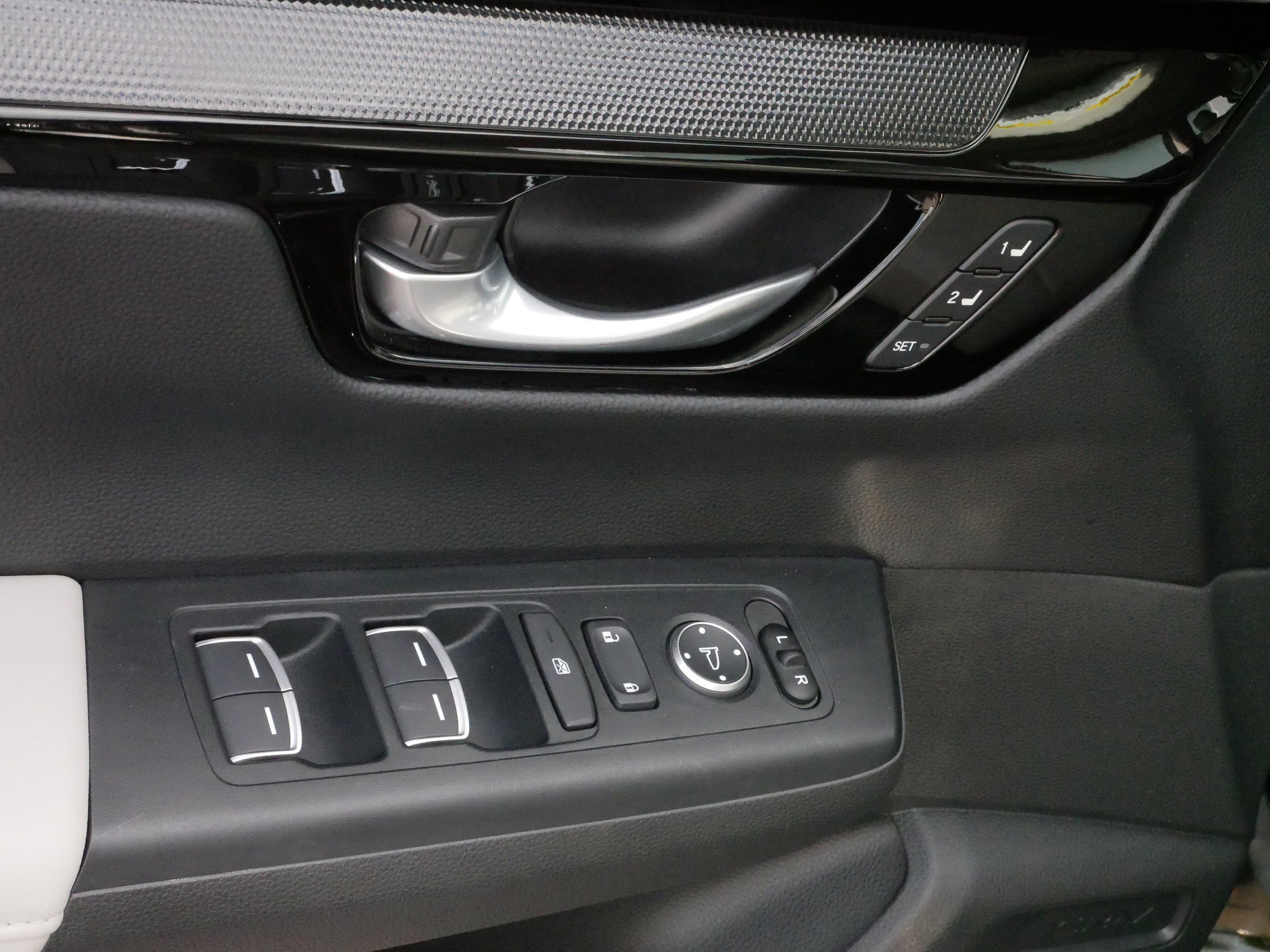 2024 Honda CR-V EX-L photo 19