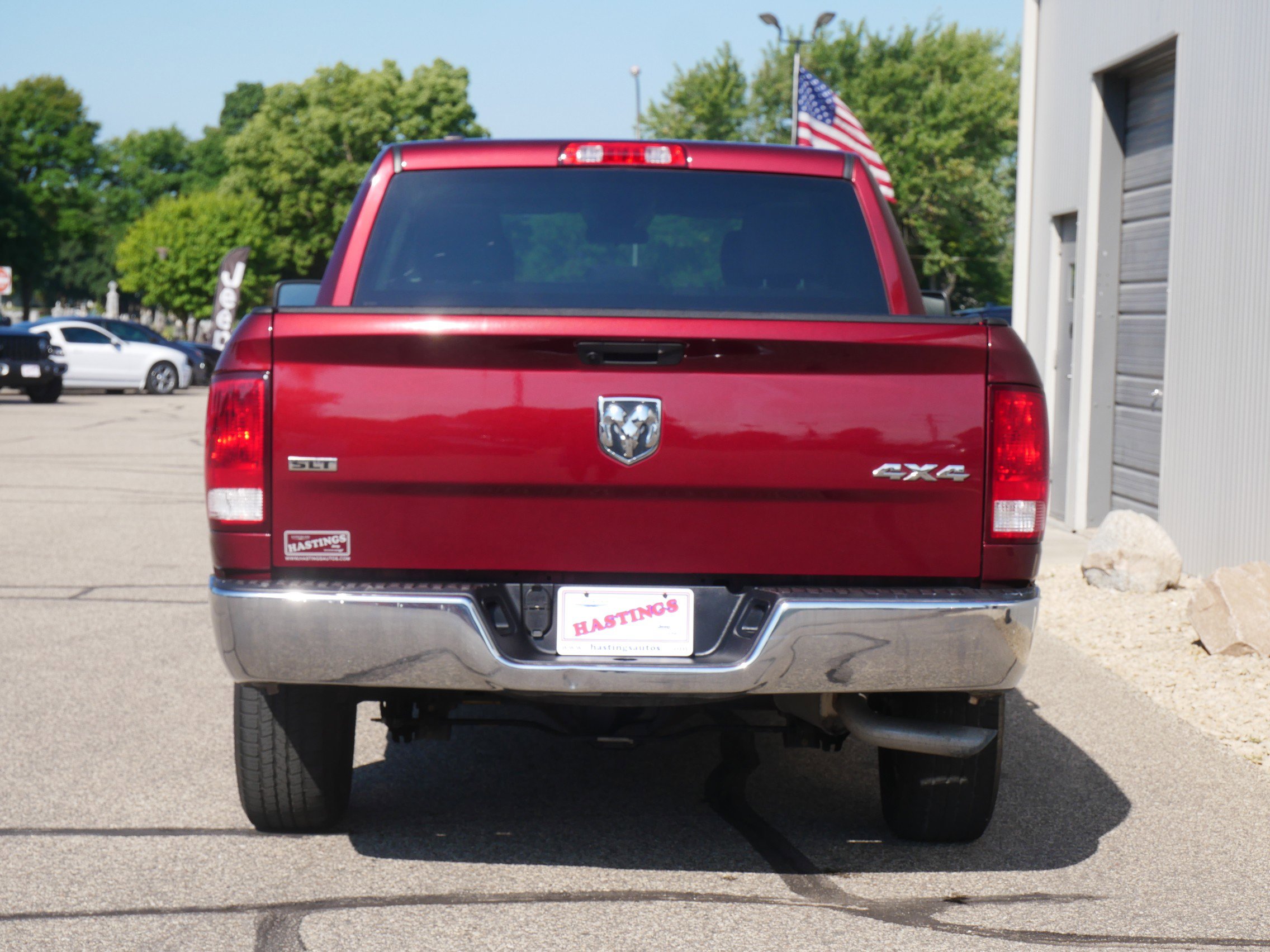 2021 Ram 1500 Classic SLT photo 4