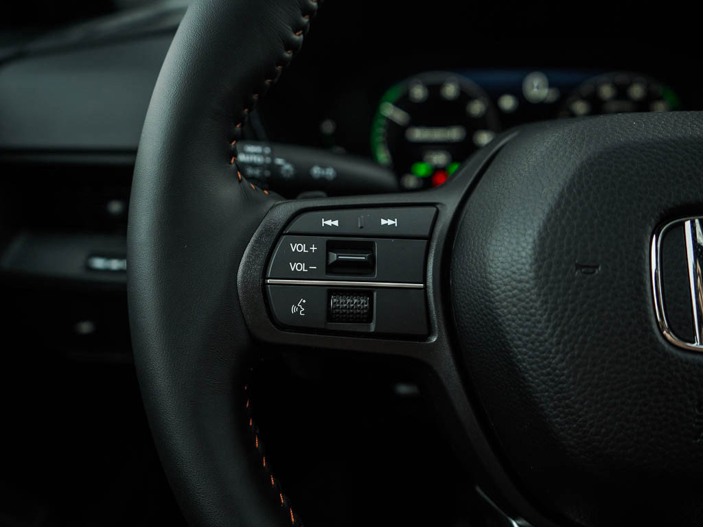 2026 Honda CR-V Hybrid Sport-L photo 17