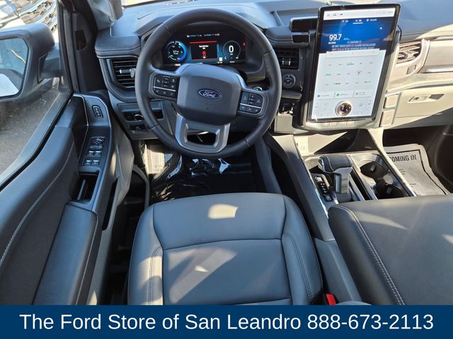 2025 Ford F-150 Lightning photo 12