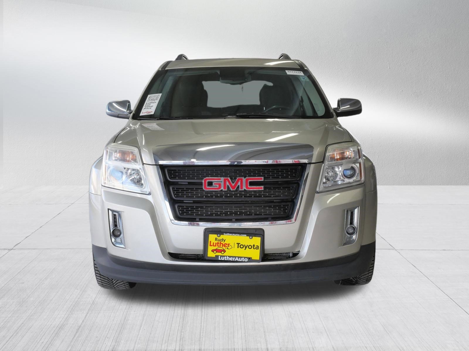 Used 2015 GMC Terrain SLE-2 with VIN 2GKFLWE35F6323519 for sale in Golden Valley, Minnesota