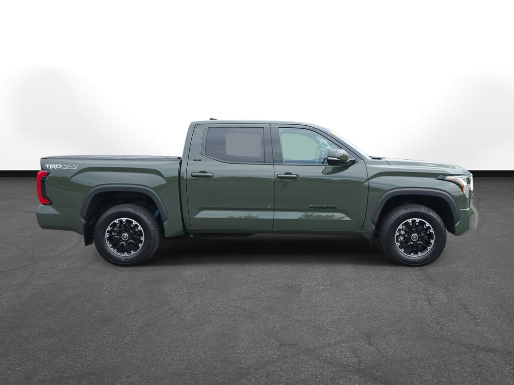 2022 Toyota Tundra SR5 photo 4