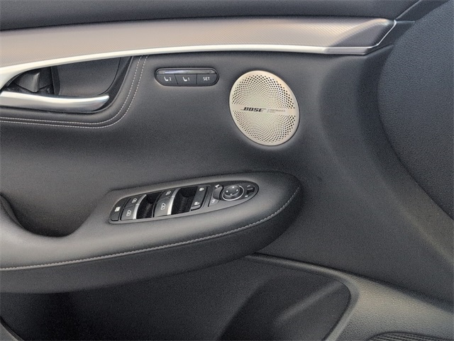 2023 Infiniti QX55 Essential photo 22