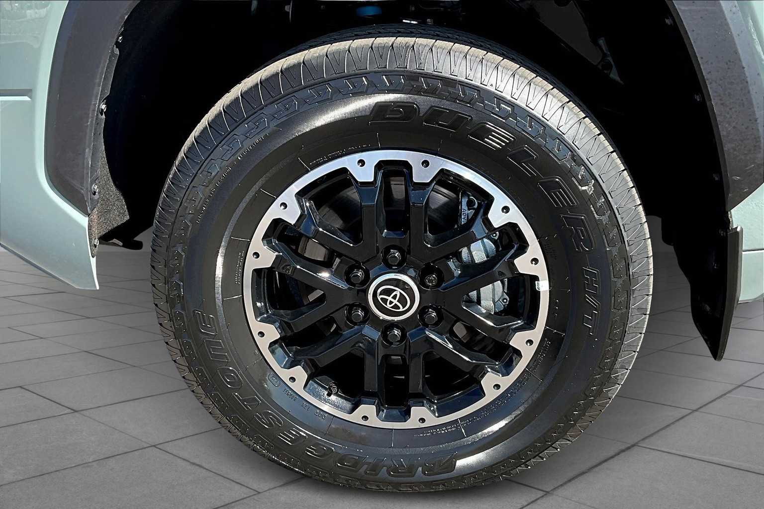 2024 Toyota Tundra CrewMax SR5 photo 10