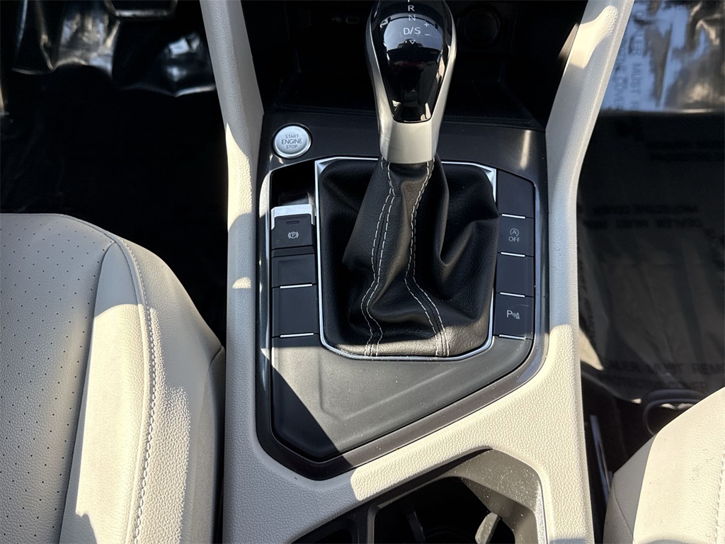 2023 Volkswagen Tiguan SE R-Line Black photo 20