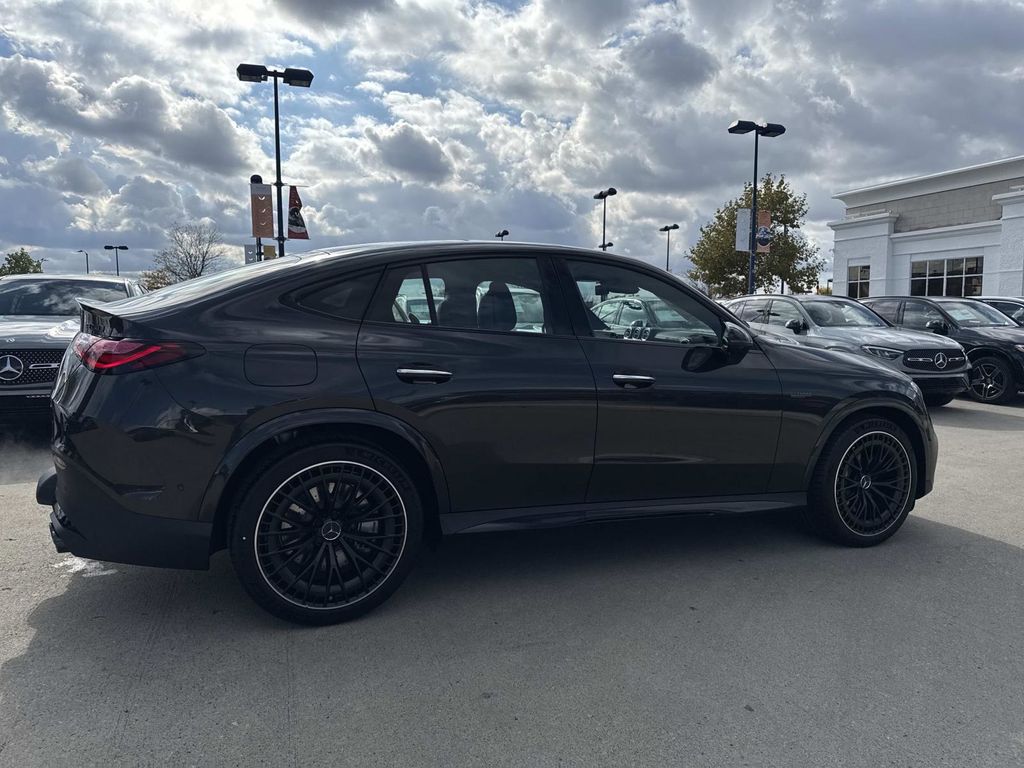 2026 Mercedes Benz GLC 43 AMG 4MATIC photo 2