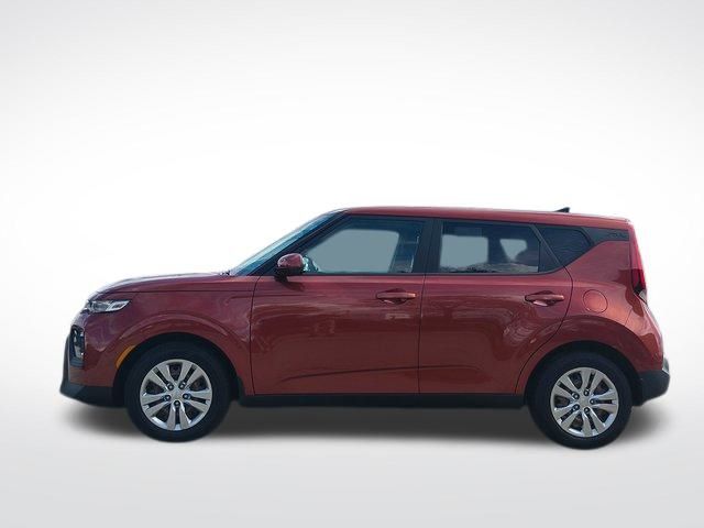 2022 Kia Soul LX photo 3