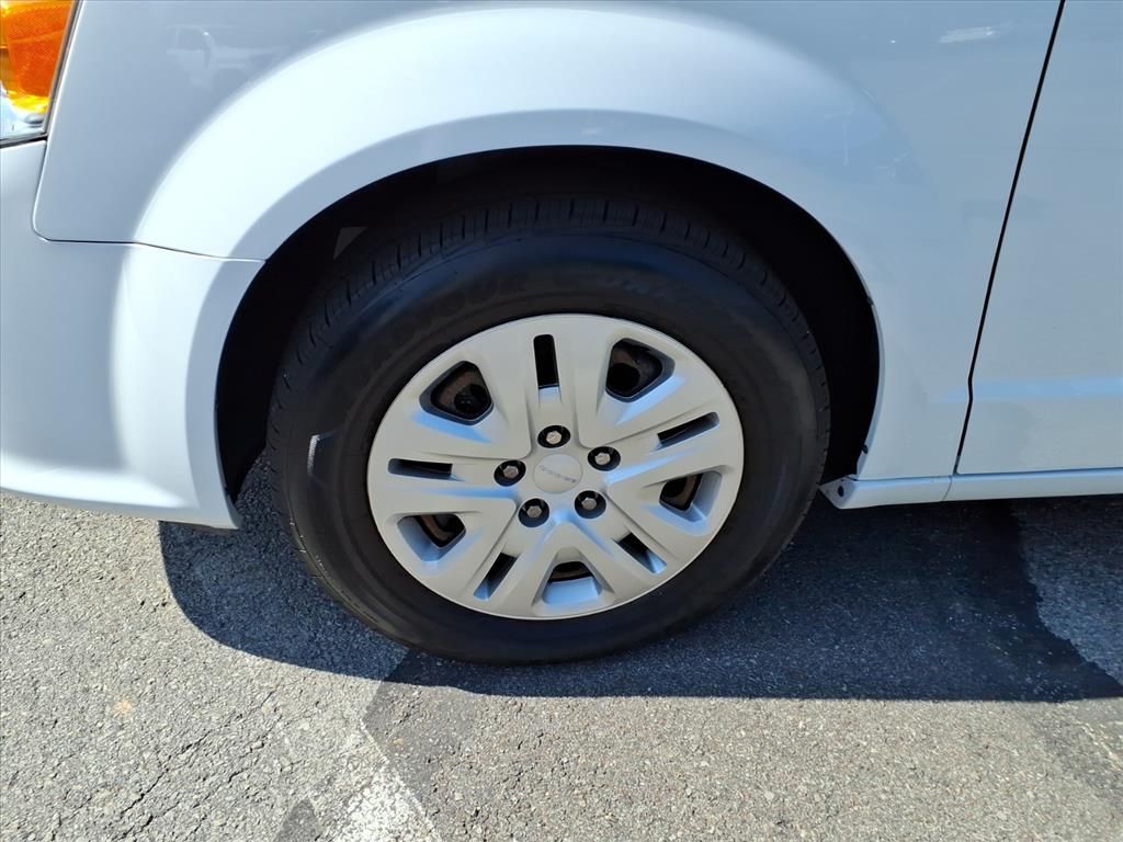 2019 Dodge Grand Caravan SE photo 6