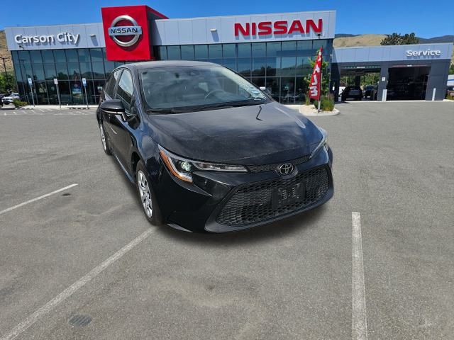 2022 Toyota Corolla LE photo 2