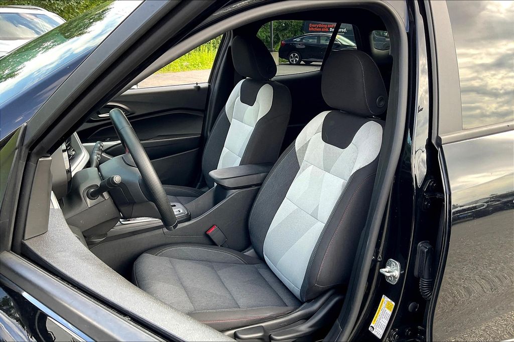 2024 Chevrolet Trax photo 9