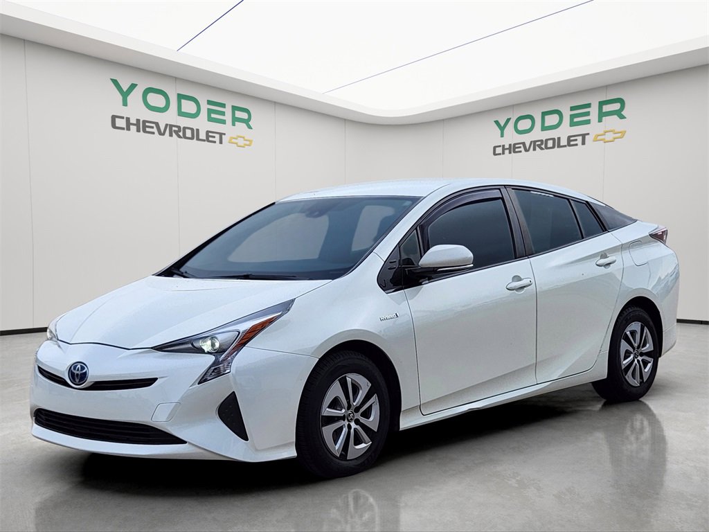 2017 Toyota Prius Four photo 6