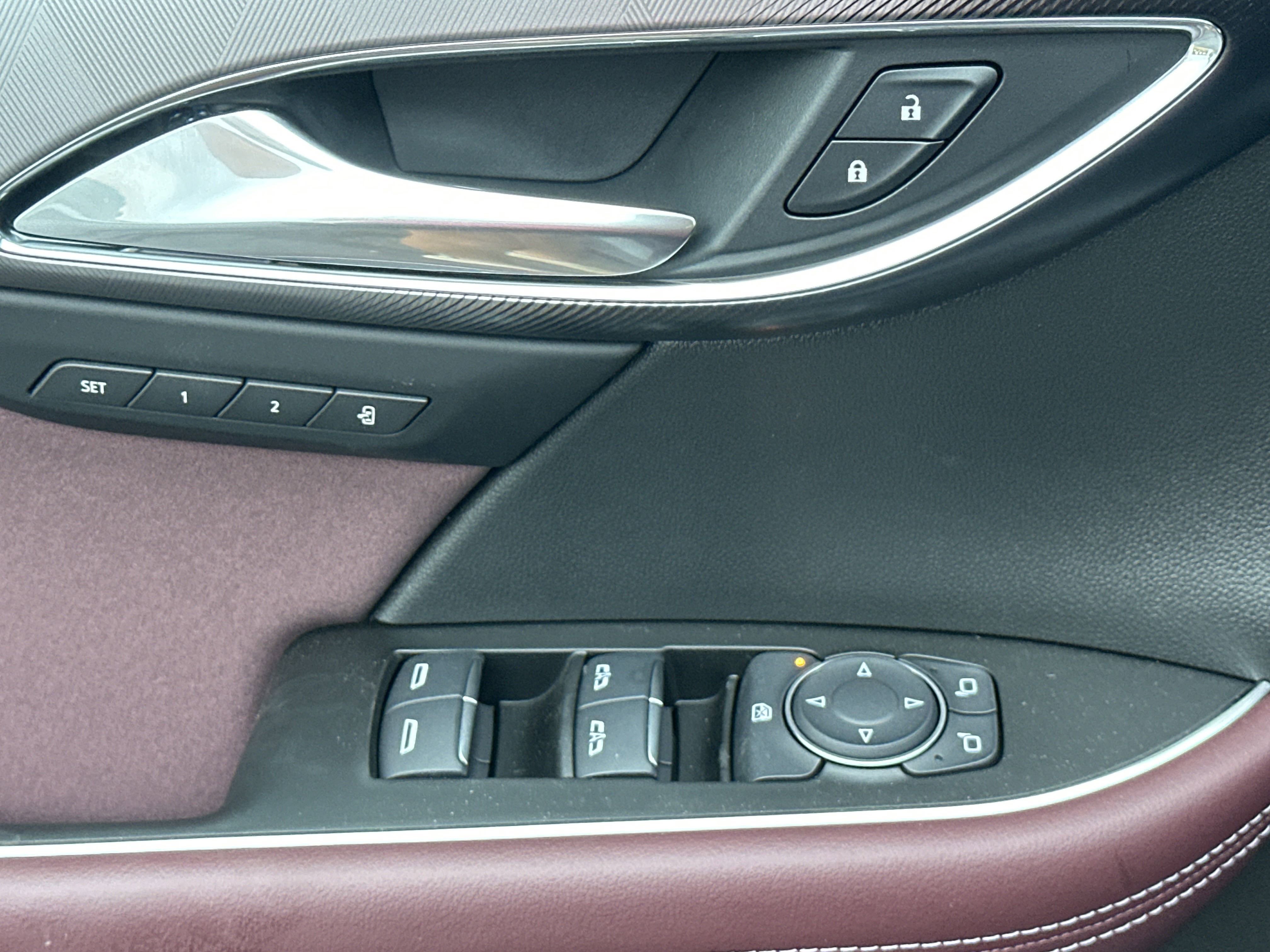 2025 Buick Envision Sport Touring photo 13