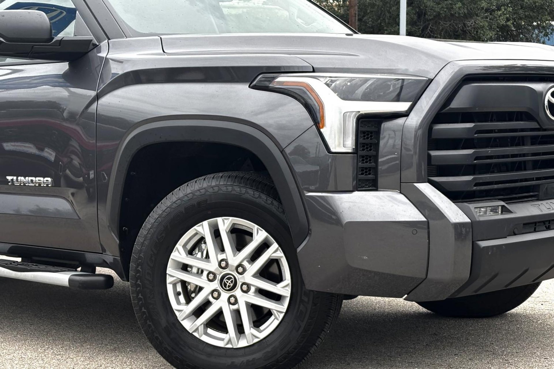 2024 Toyota Tundra SR5 photo 3