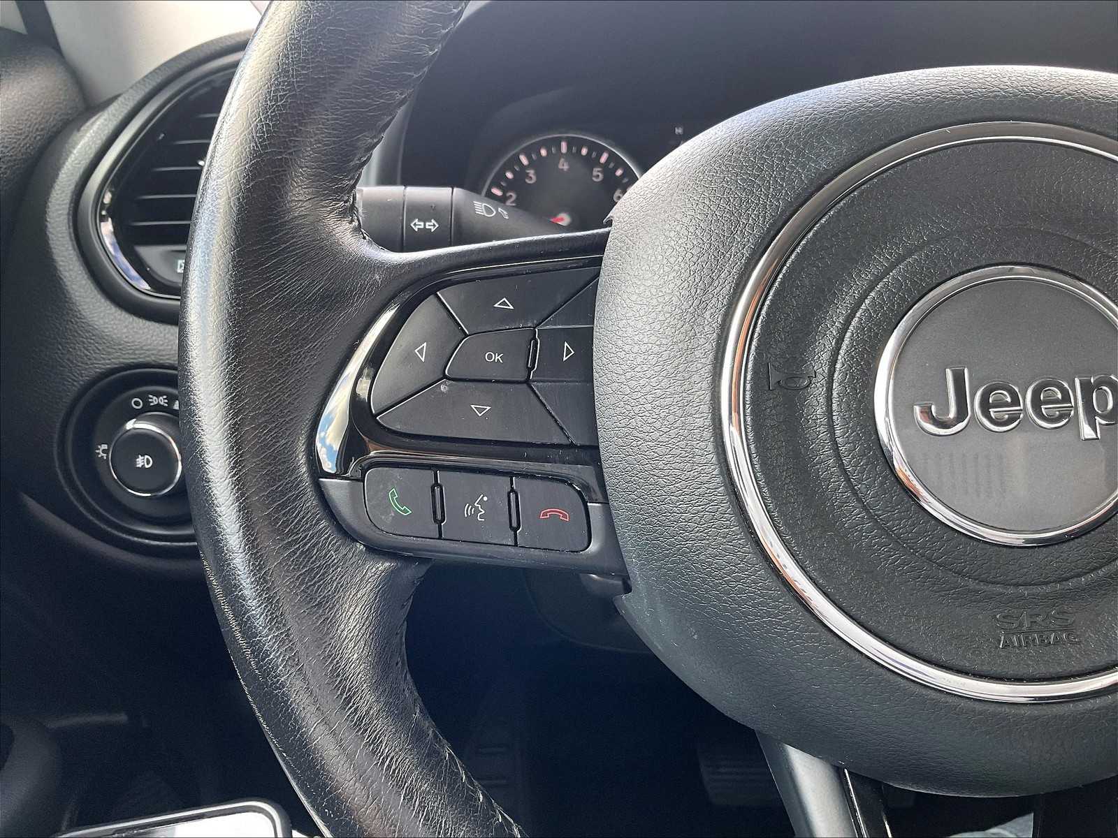 2020 Jeep Renegade Altitude photo 22