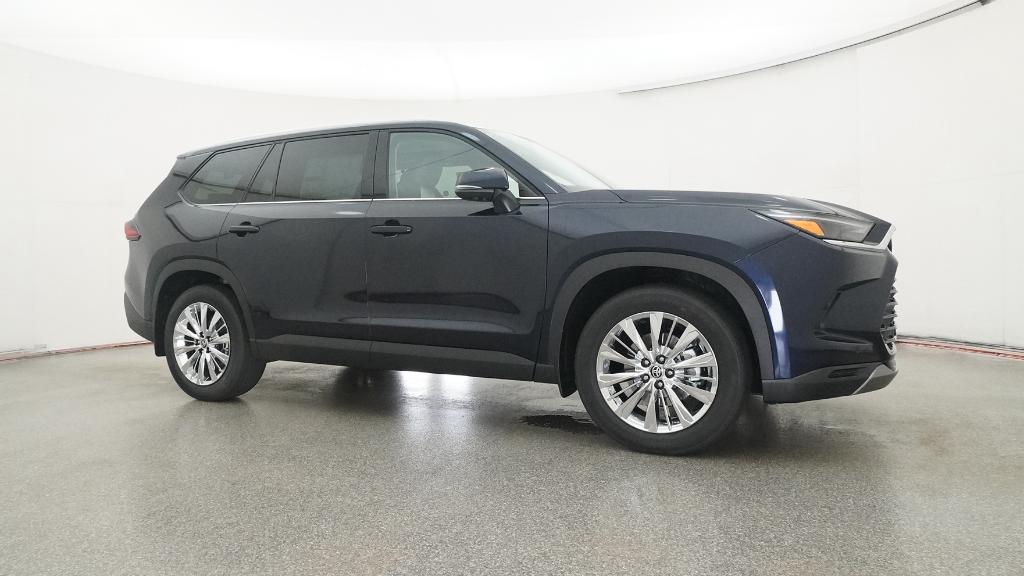2026 Toyota Grand Highlander Platinum AWD photo 28