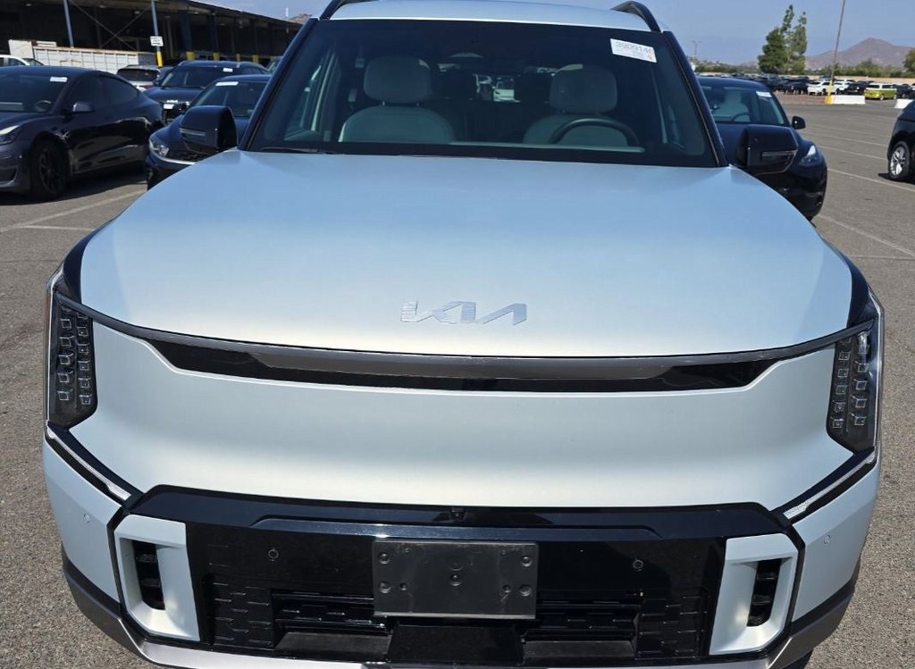 Used 2024 Kia Ev9 GT-Line with VIN KNDAEFS59R6026480 for sale in Kansas City, KS