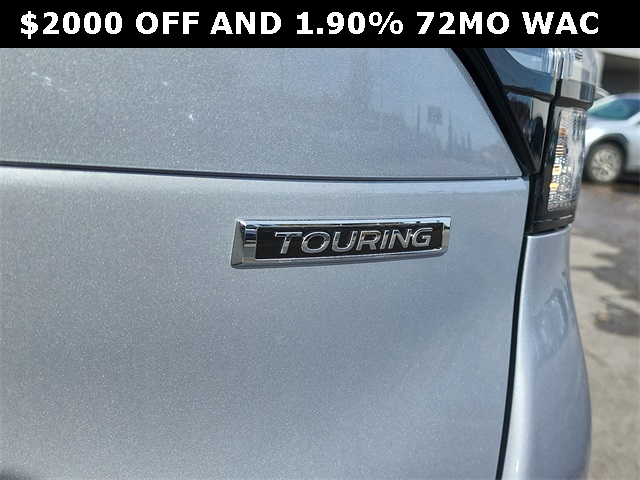 2025 Subaru Forester Touring photo 3