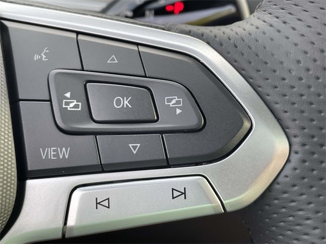 2025 Volkswagen Tiguan SE R-Line Black photo 20