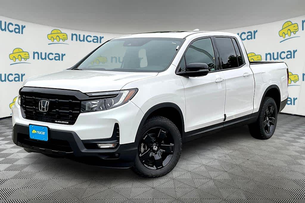2025 Honda Ridgeline Black Edition photo 3