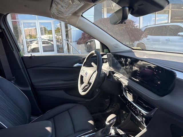 2026 Buick Encore GX Avenir photo 29