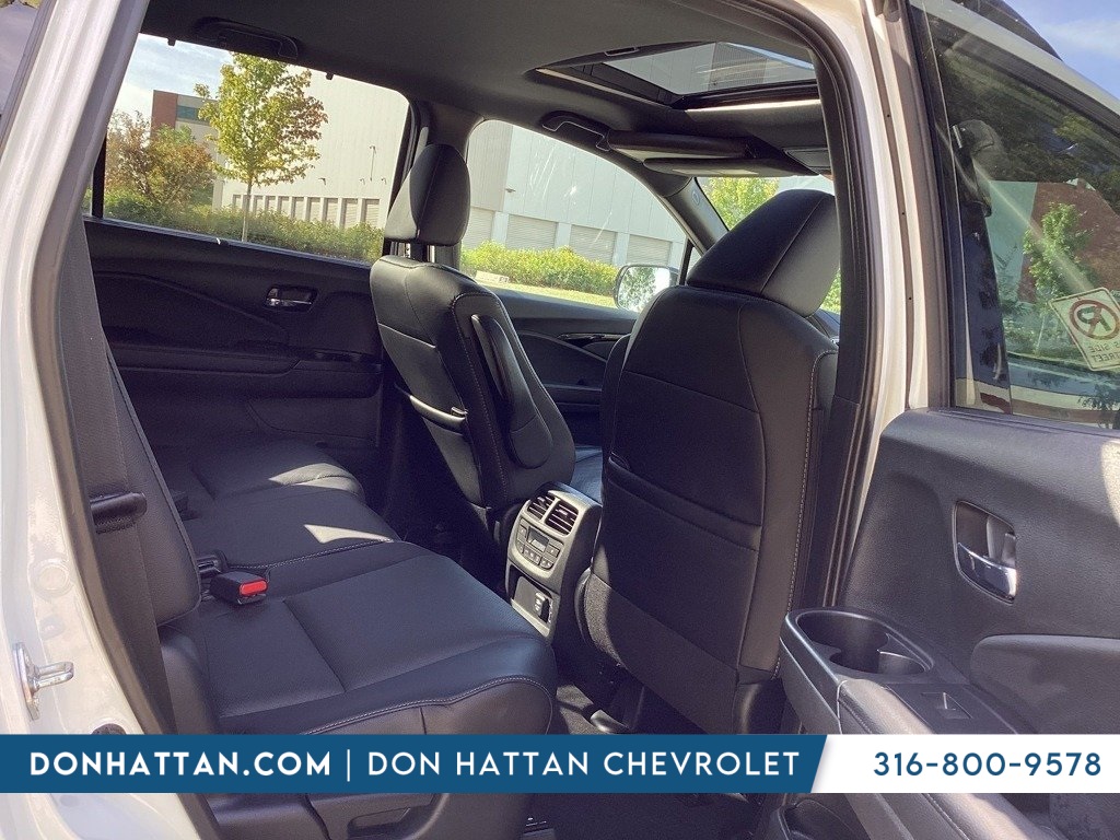 2021 Honda Passport Elite photo 2