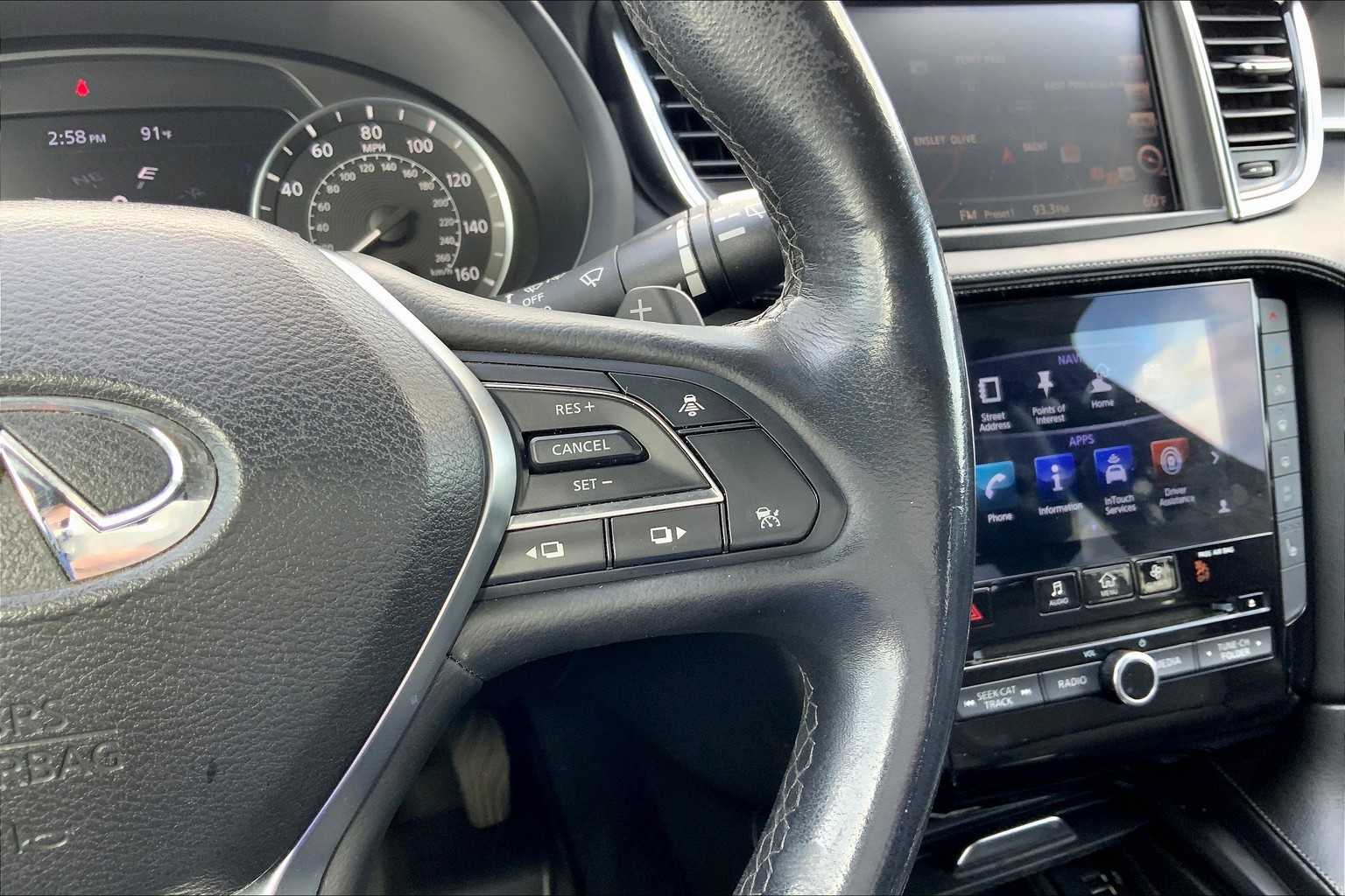 2019 Infiniti QX50 Essential photo 24