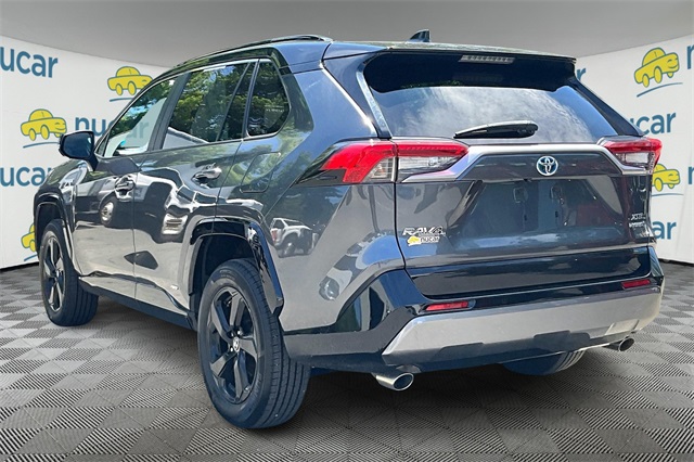 2021 Toyota RAV4 Hybrid XSE photo 2