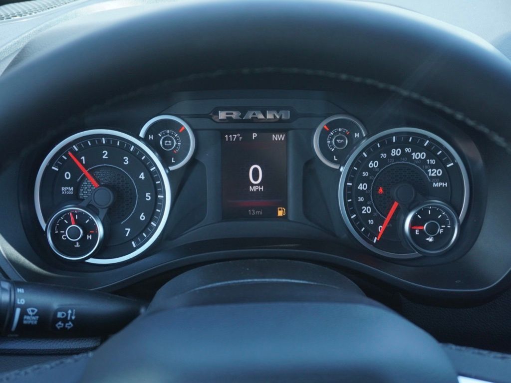 New 2026 Diamond Black Crystal Pearl-Coat Exterior Paint RAM Big Horn Sport Appearance Edition image 14