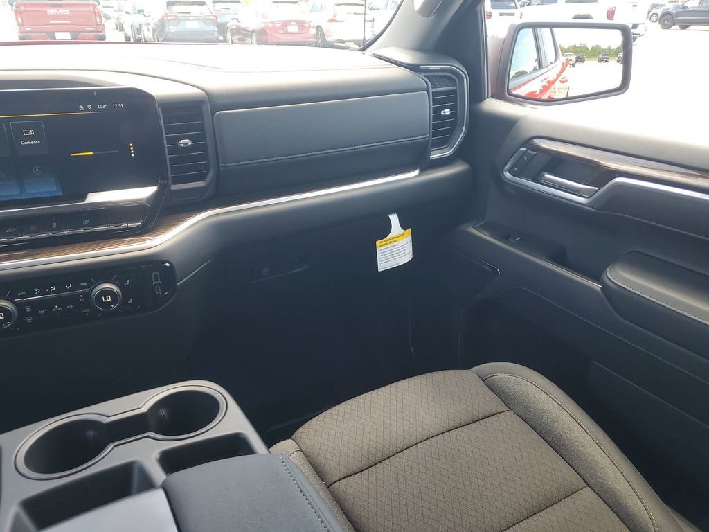 2025 Chevrolet Silverado 1500 LT photo 11