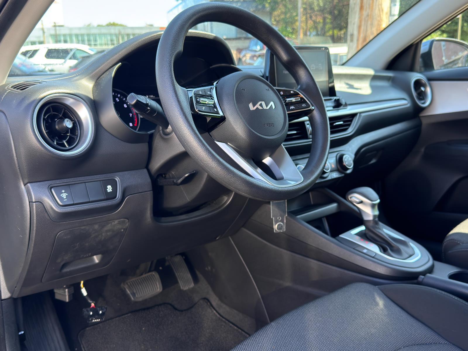 2023 Kia Forte LXS photo 13