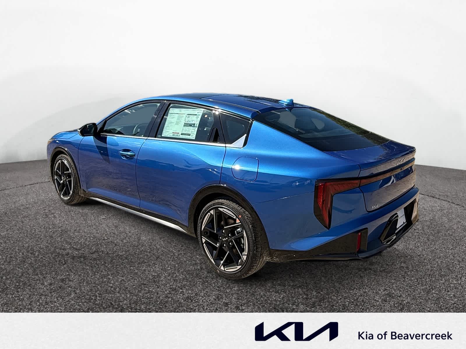 2025 Kia K4 GT-Line photo 3