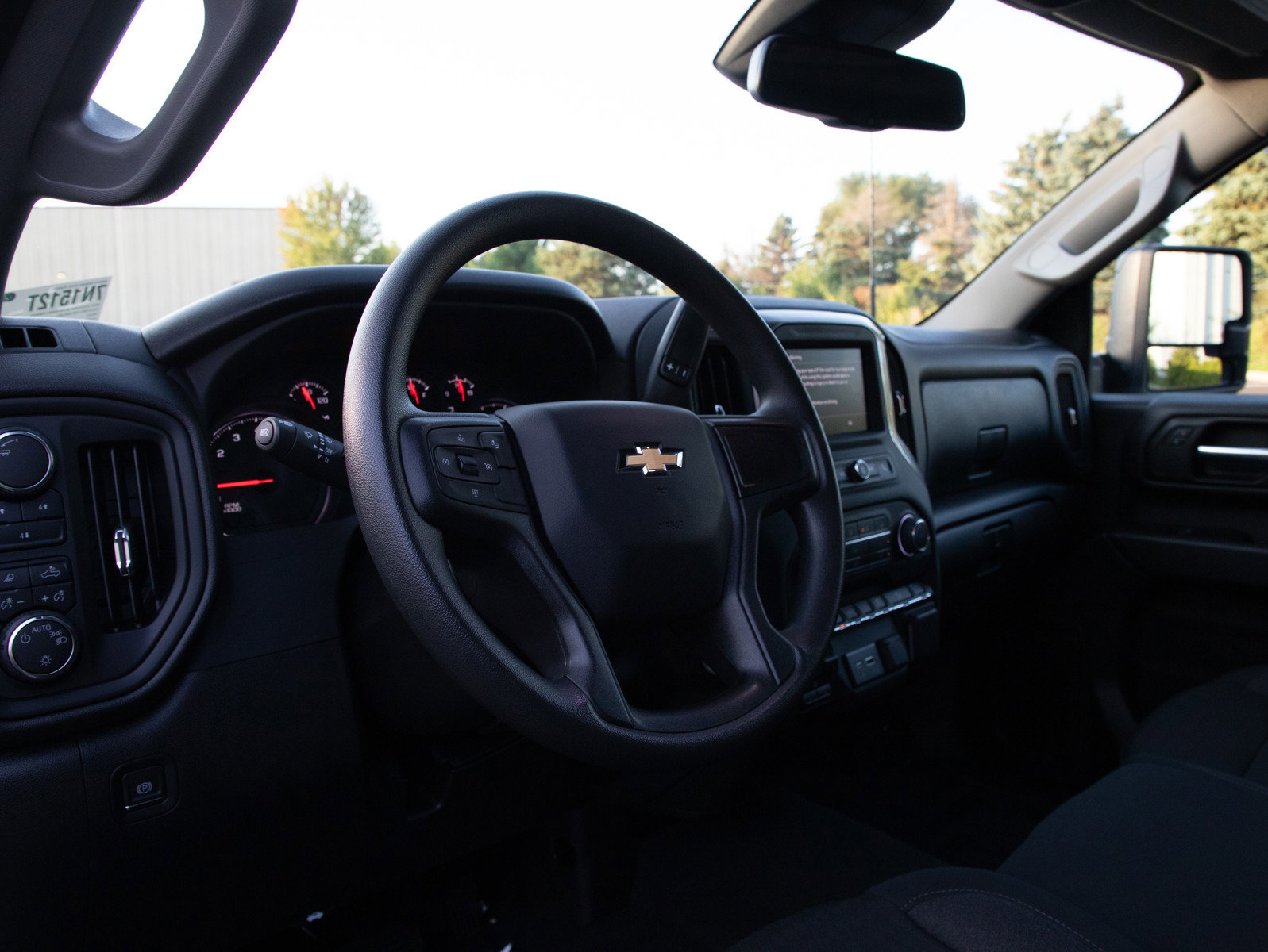 2024 Chevrolet Silverado 2500HD Custom photo 17