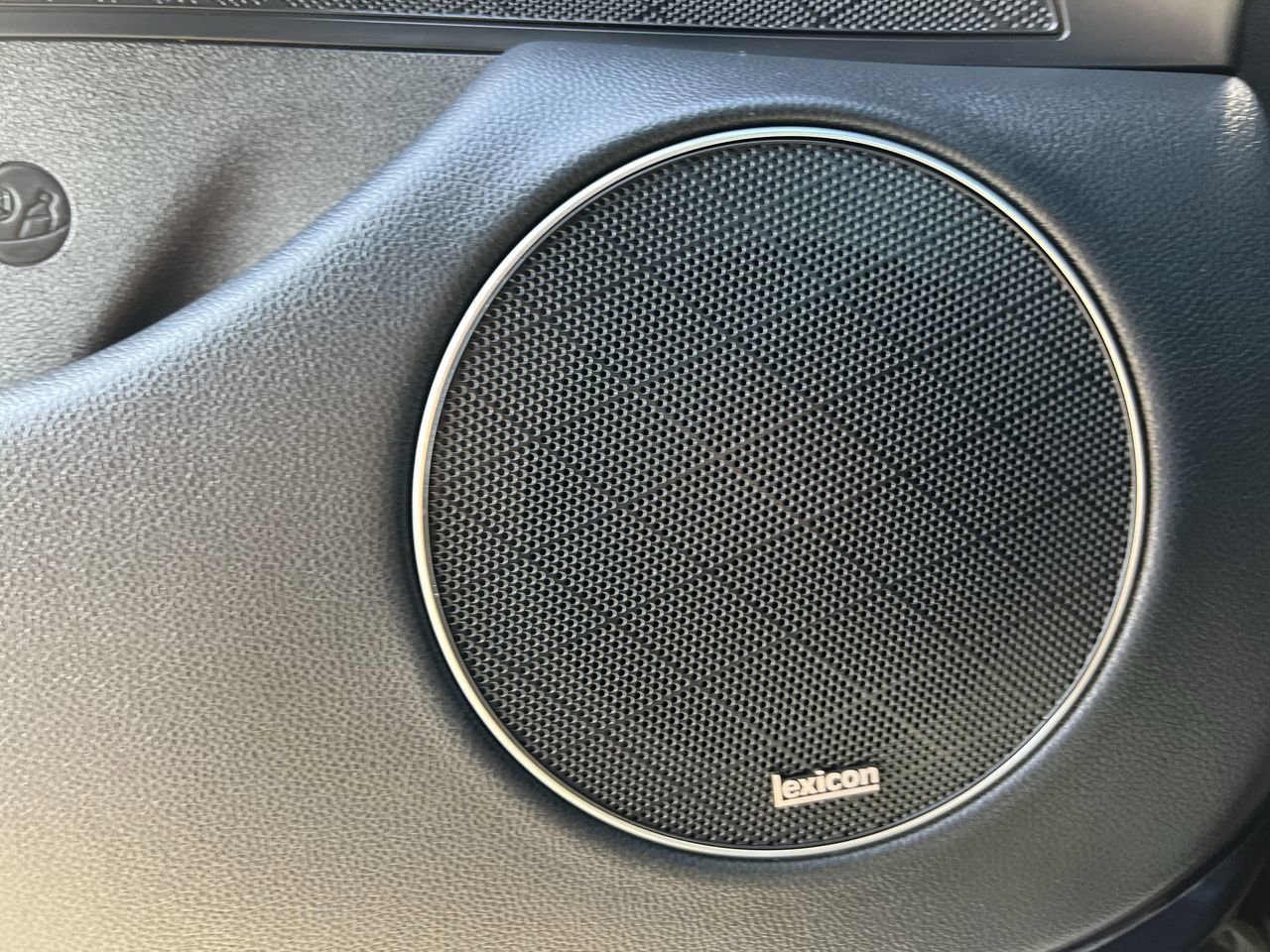 2023 Genesis GV70 3.5T Sport Prestige photo 19
