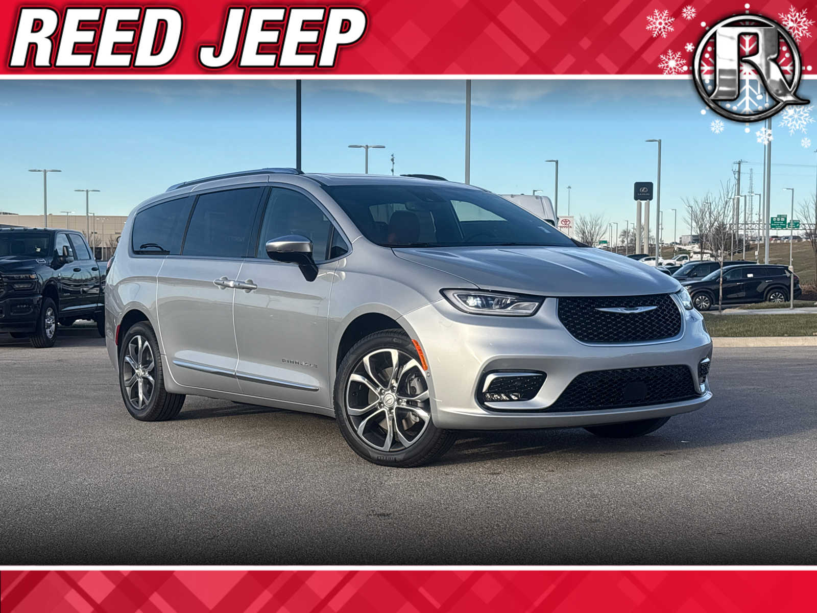 2026 Chrysler Pacifica Pinnacle's photo