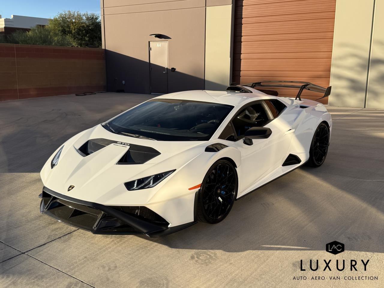 2021 Lamborghini Huracan STO STO photo 2