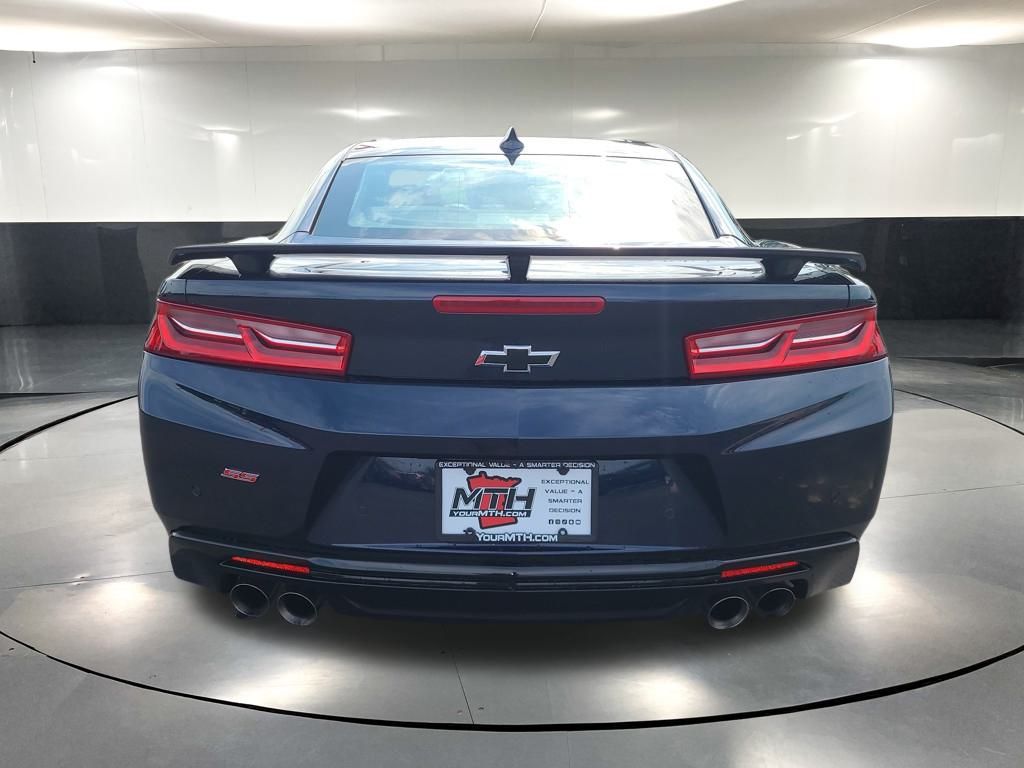 2016 Chevrolet Camaro 2SS photo 5