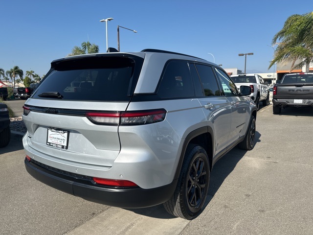 2024 Jeep Grand Cherokee Altitude X photo 4
