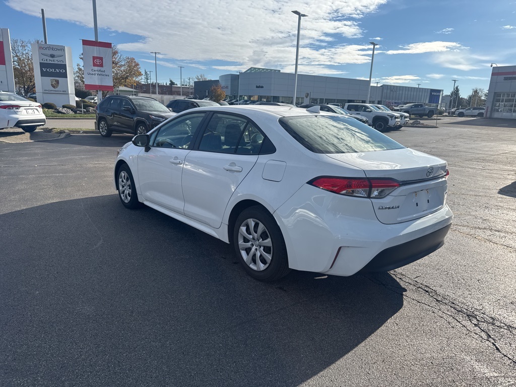 2023 Toyota Corolla LE photo 4