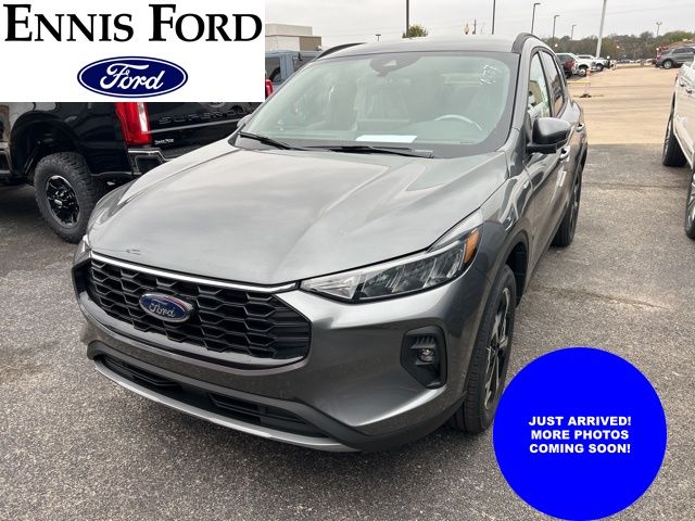2026 Ford Escape ST-Line Select's photo