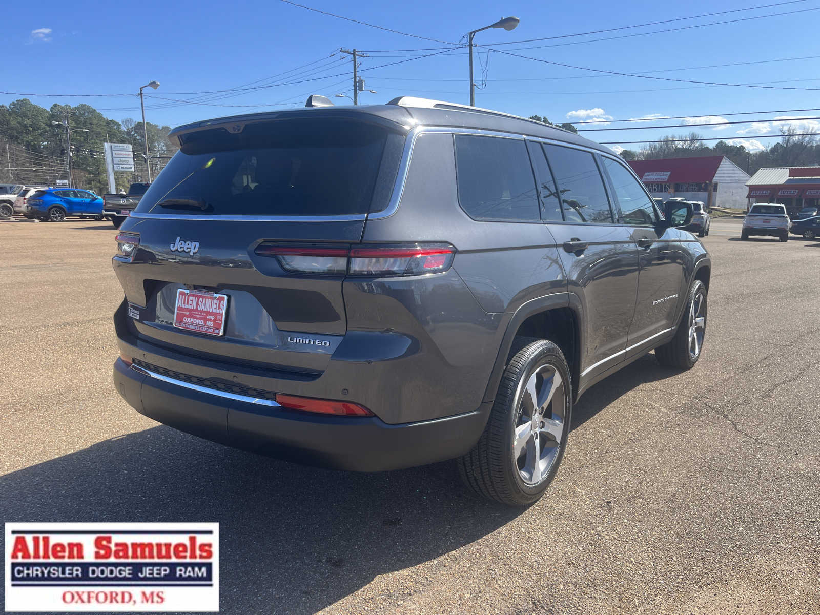 2024 Jeep Grand Cherokee Limited photo 3