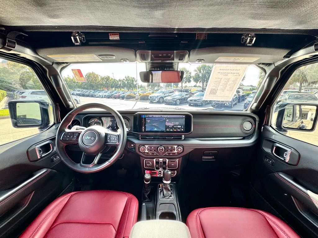 2024 Jeep Wrangler Rubicon 392 photo 3