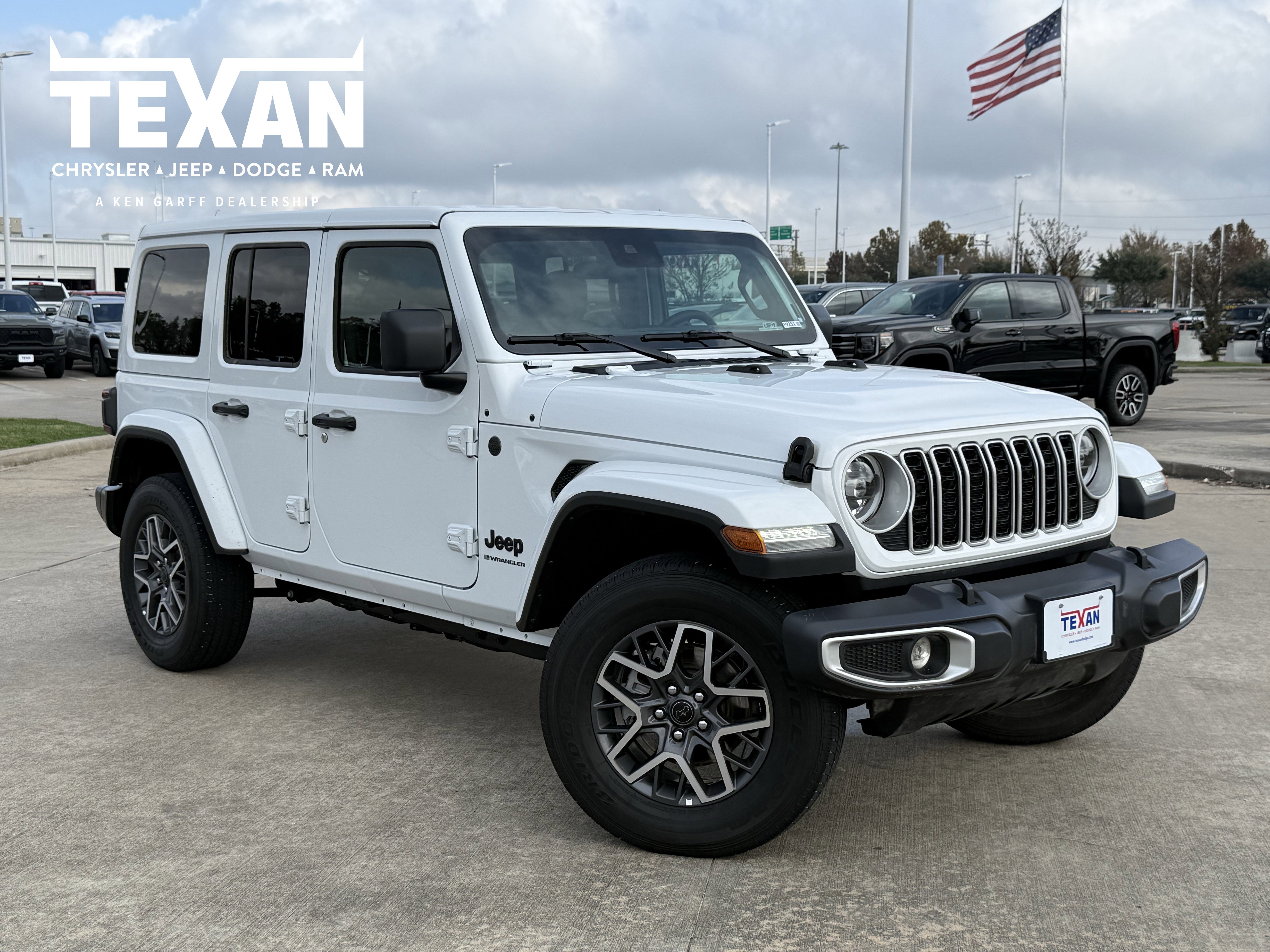2025 Jeep Wrangler 4-Door Sahara's photo