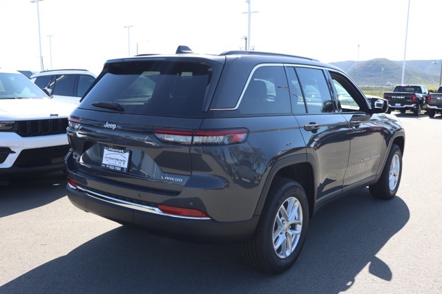 2025 Jeep Grand Cherokee Laredo X photo 3
