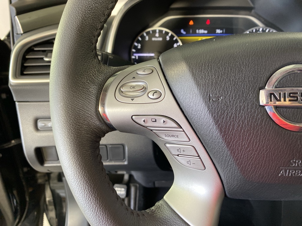 2017 Nissan Murano SL photo 11