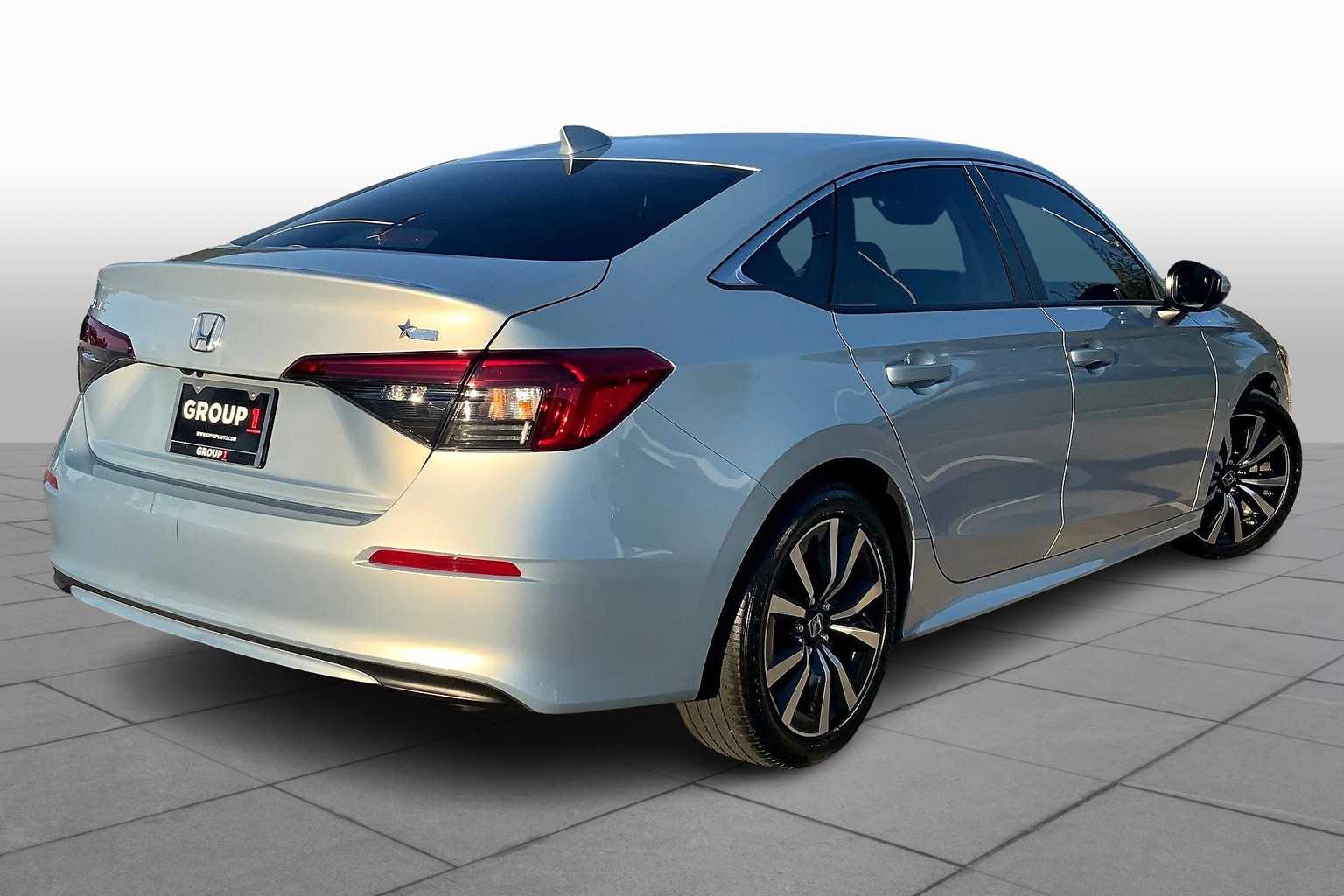 2023 Honda Civic EX photo 12
