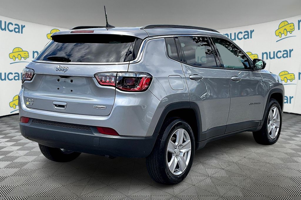 2022 Jeep Compass Latitude photo 6