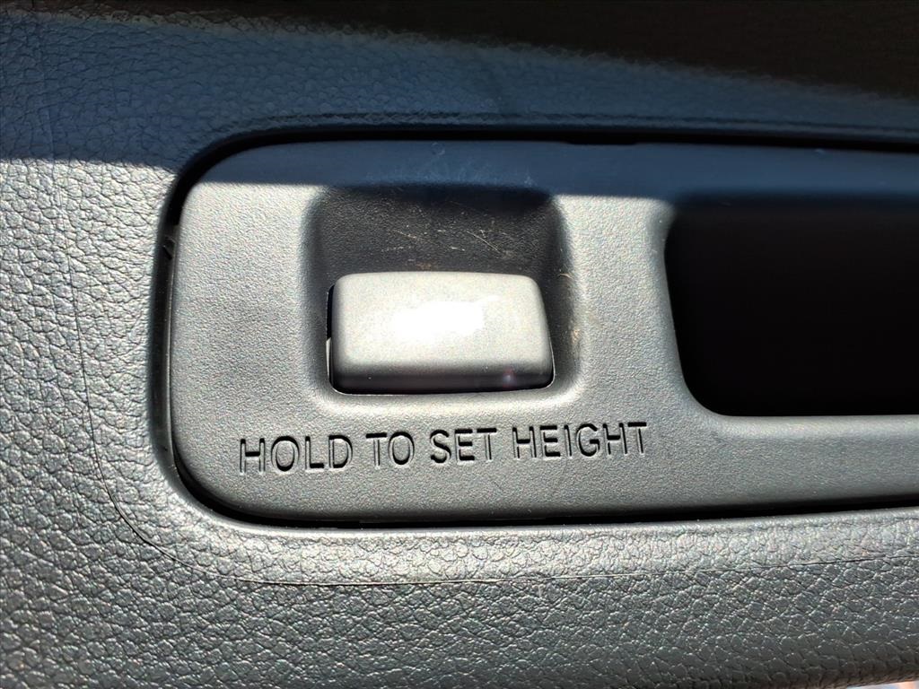 2025 Honda CR-V Hybrid Sport-L photo 4